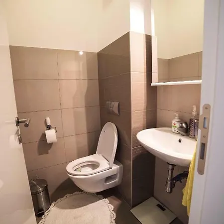 Znjan Beach Sunny-lux Appartamento *